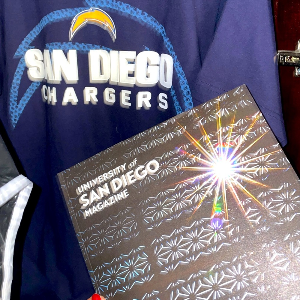 Once Upon A Time I Was Loved By You ⚡️ San Diego Chargers T-shirt M by Reebok